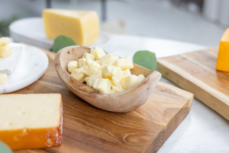 White Cheddar Cheese Curds – 2 Pack Gallery Image