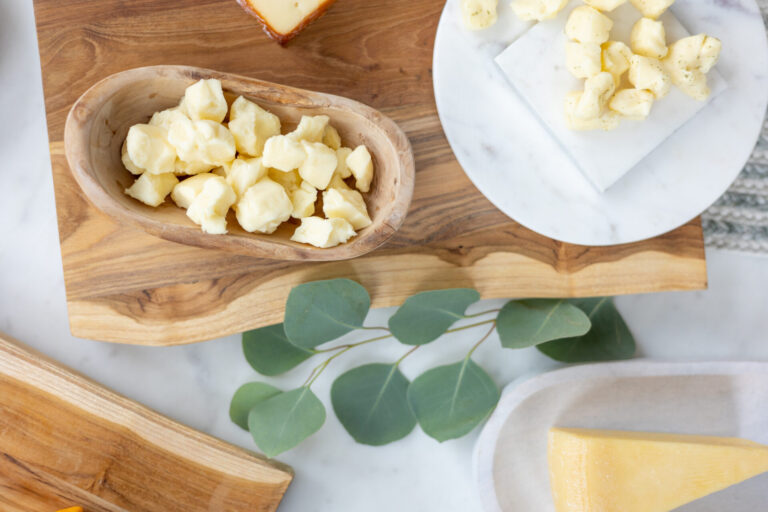 White Cheddar Cheese Curds – 2 Pack Gallery Image